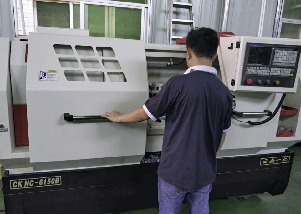 ���S���{(di��o)�|(zh��)�����U��һ�Nʹ�ú܏V���Įa(ch��n)Ʒ������(j��ng)�����F(xi��n)��Һ����≺ϵ�y(t��ng)��